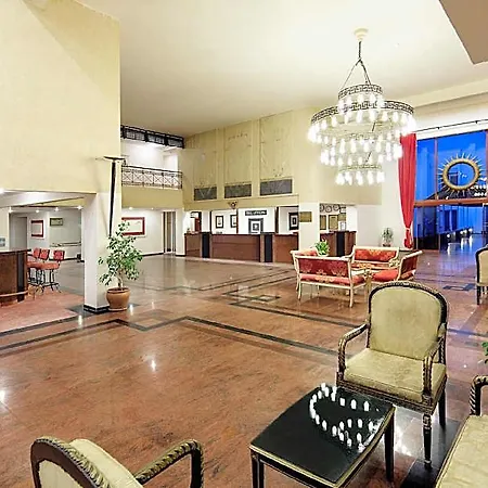 Cesars & Boutique 5*