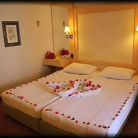 Cesars & Boutique 5* Bodrum