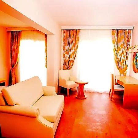 Hotel Cesars & Boutique 5*