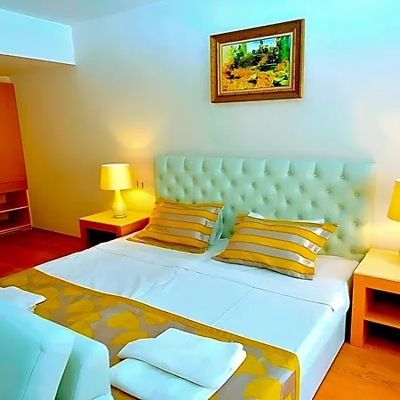 Cesars & Boutique Hotel