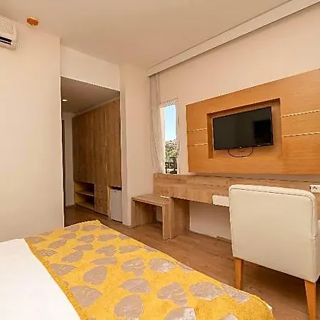 ホテル Cesars & Boutique 5*